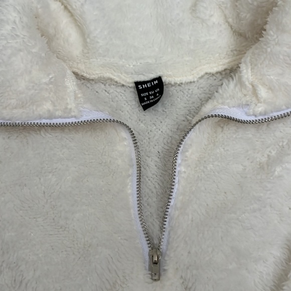 Soft cropped sweater - Picture 3 of 3